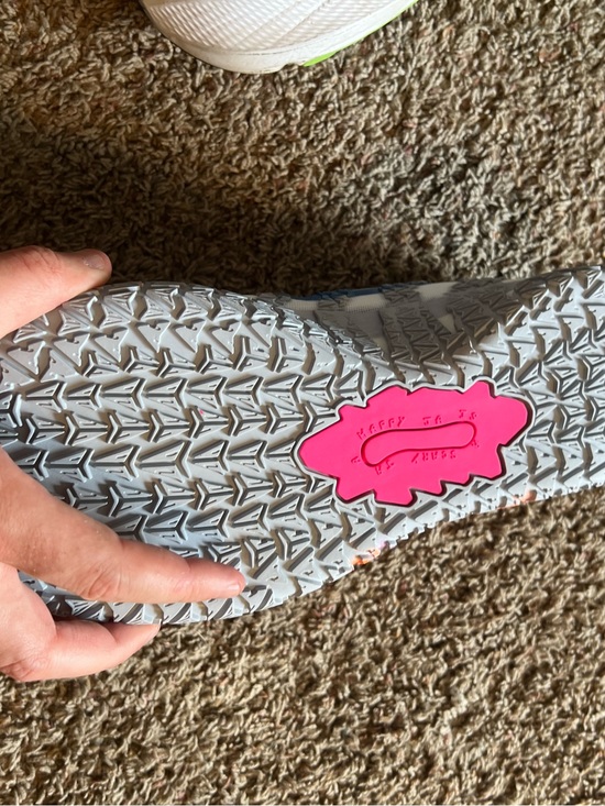 Athletic_Shoes